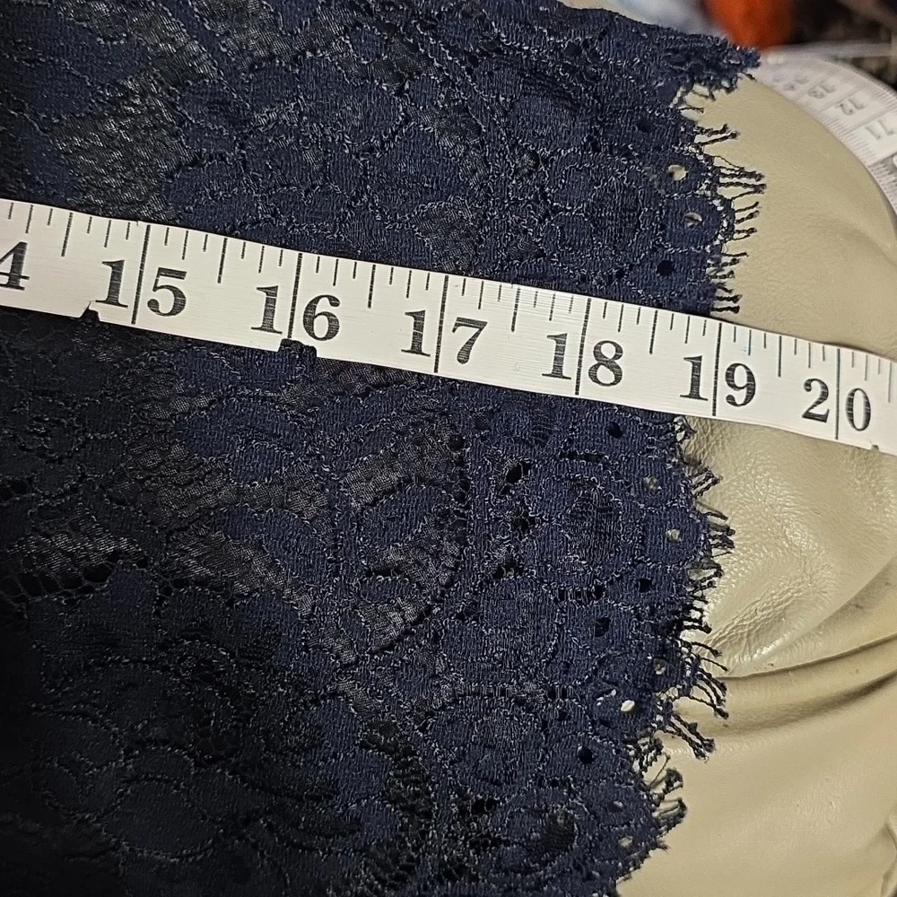 J. Crew Women's Black‎ Skirt Lacy Scallop Hem Side Zip Lined Goth Romantic Sz 10